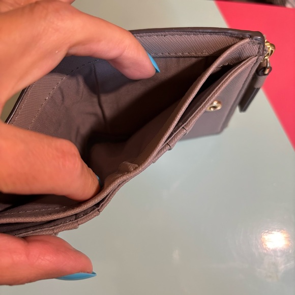 Tory Burch McGraw Wallet Gray NWOT - Picture 5 of 5